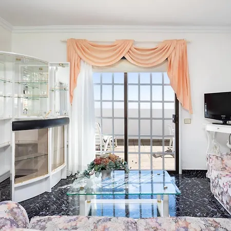 Apartment - Wonderful Volcano Views & Terrace. 2 Px. El Tanque